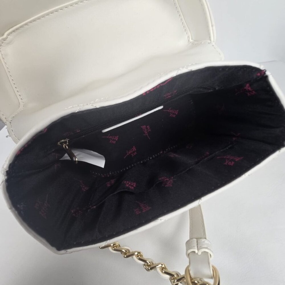 NWT BETSEY JOHNSON XOVIOLA WHITE Skull Faux Leather Quilted Geometric Crossbody - Picture 13 of 16